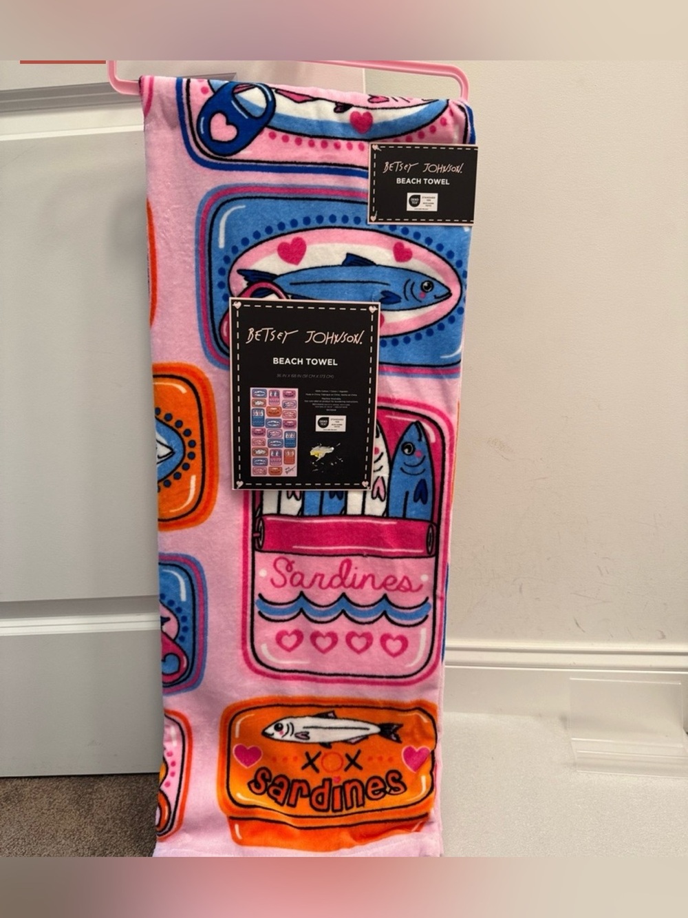 Betsey Johnson sardines fish beach towel 36"× 68" NWT